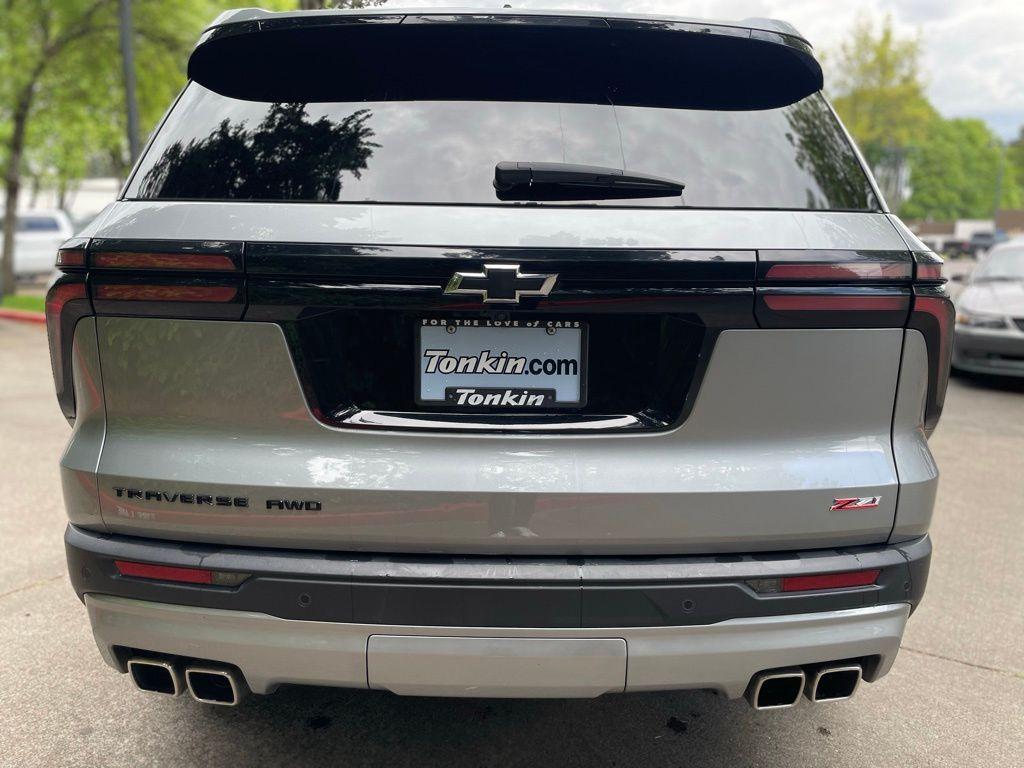 used 2025 Chevrolet Traverse car, priced at $44,975