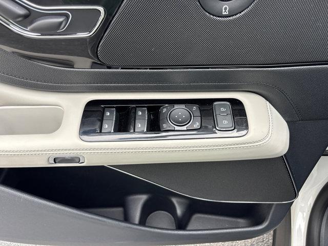 new 2025 Lincoln Aviator car, priced at $70,740