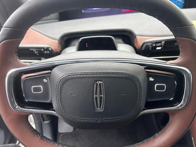 new 2025 Lincoln Navigator car, priced at $99,055