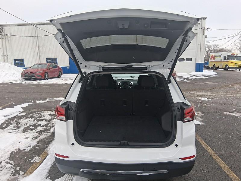 used 2022 Chevrolet Equinox car, priced at $21,250