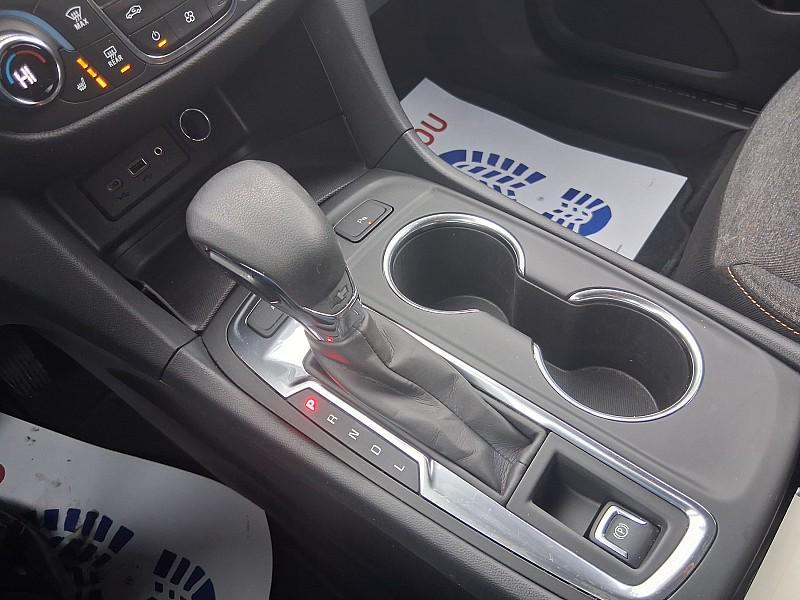 used 2022 Chevrolet Equinox car, priced at $21,250