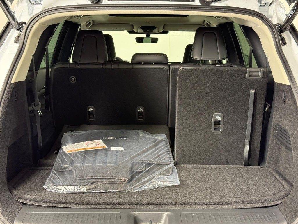 new 2026 INFINITI QX60 car, priced at $57,170