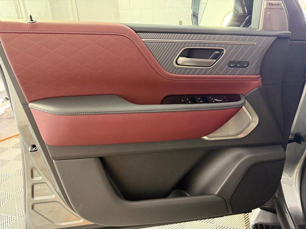 new 2026 INFINITI QX80 car, priced at $106,455