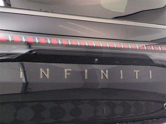 new 2025 INFINITI QX80 car, priced at $97,777