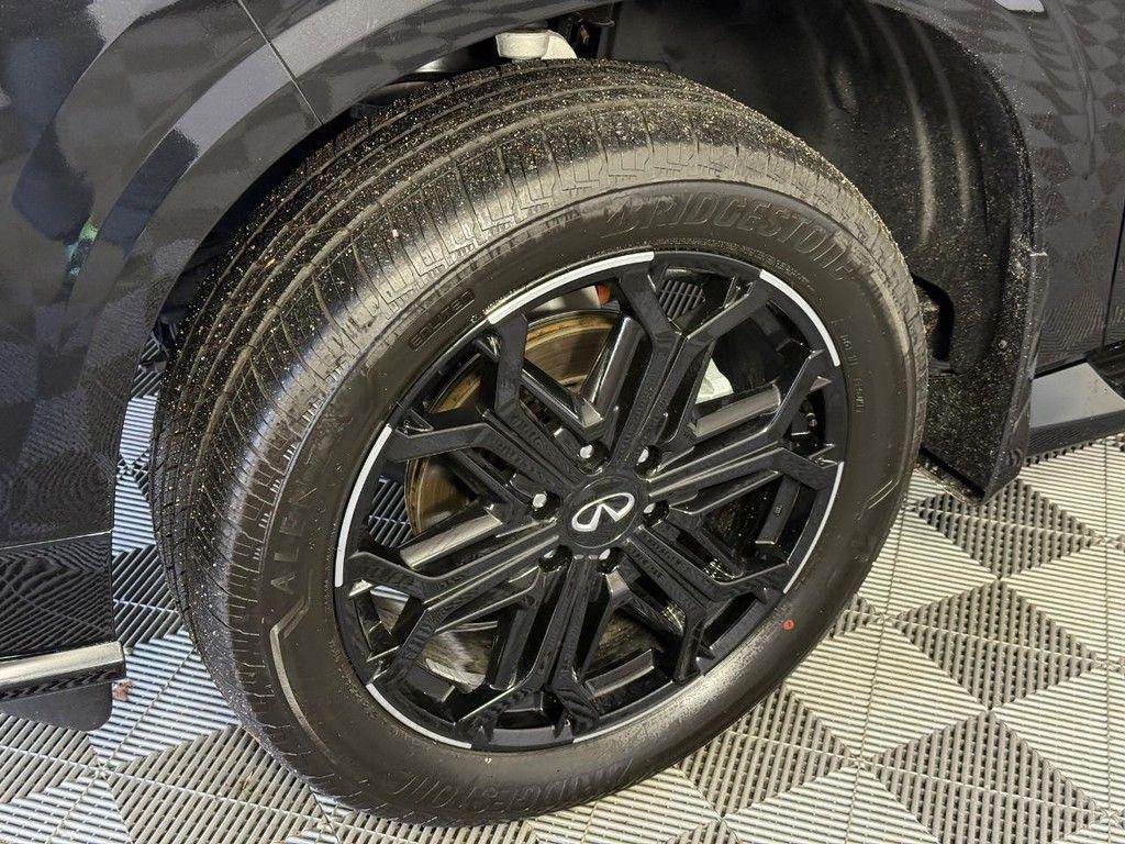 new 2026 INFINITI QX80 car, priced at $96,665