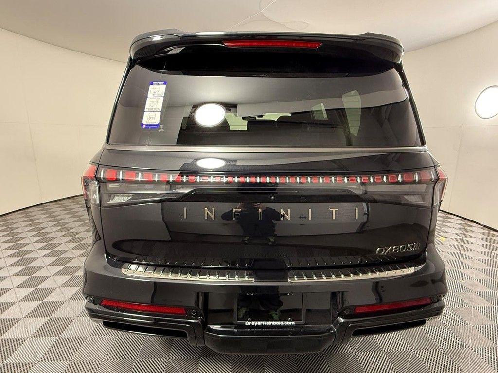 new 2026 INFINITI QX80 car, priced at $96,665