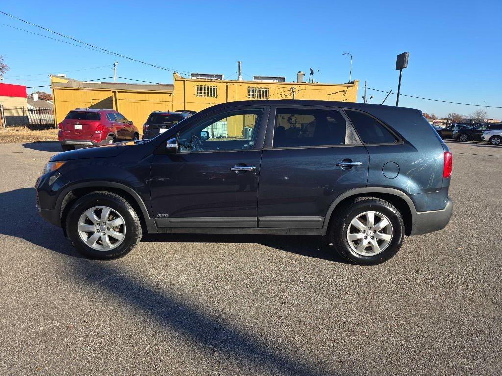 used 2013 Kia Sorento car, priced at $9,499