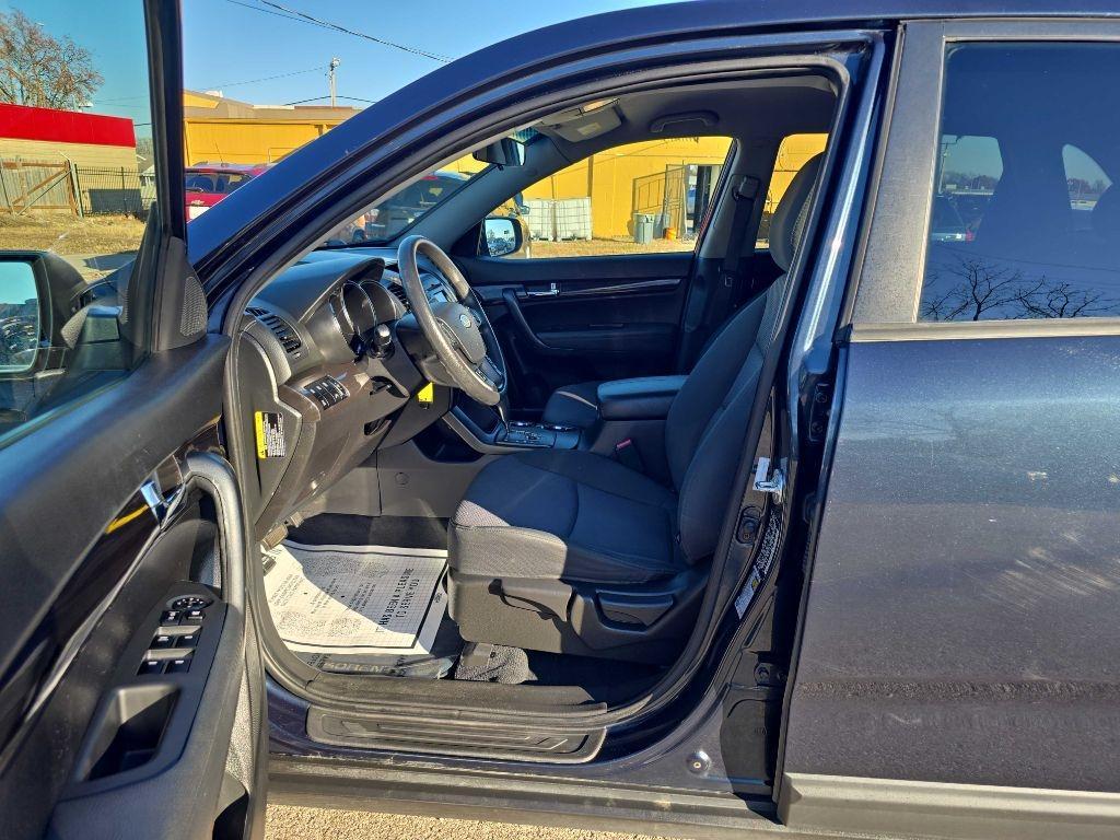 used 2013 Kia Sorento car, priced at $9,499