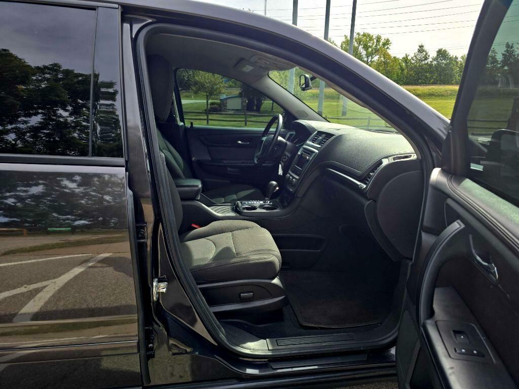 used 2016 GMC Acadia car, priced at $14,999