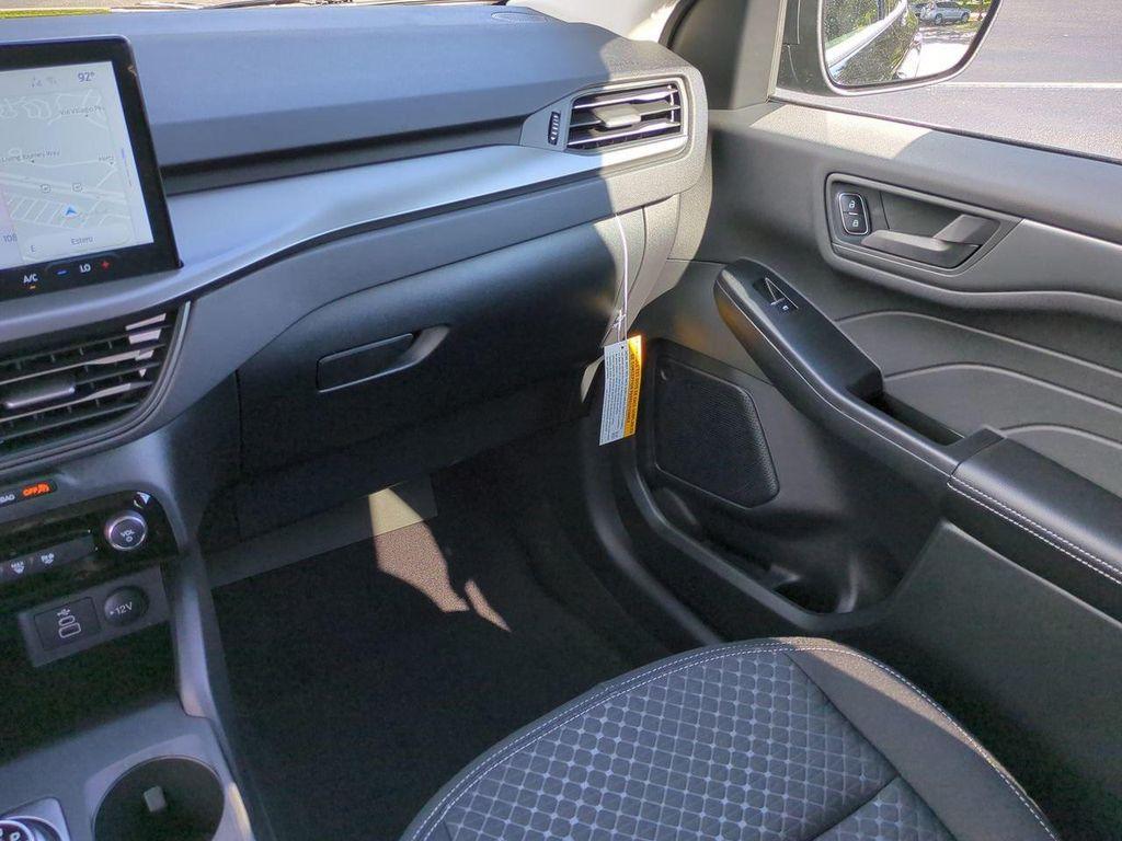 new 2026 Ford Escape car, priced at $30,220