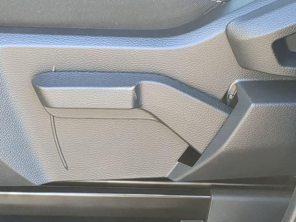 new 2025 Ford Ranger car, priced at $33,335