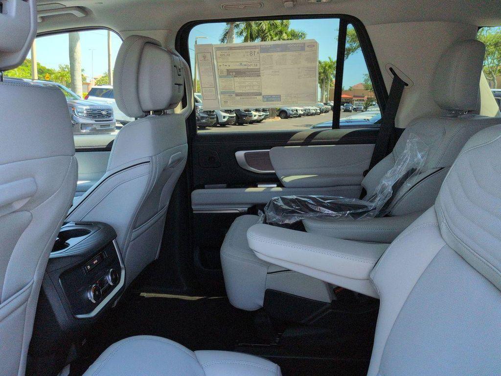 new 2026 Ford Expedition car, priced at $85,167