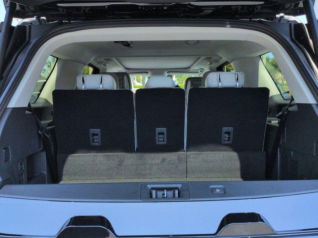new 2026 Ford Expedition car, priced at $85,167