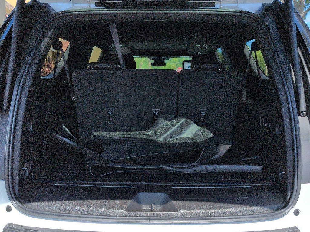 used 2023 GMC Yukon XL car, priced at $48,187
