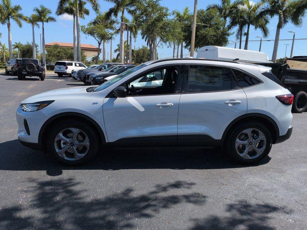 new 2026 Ford Escape car, priced at $29,976
