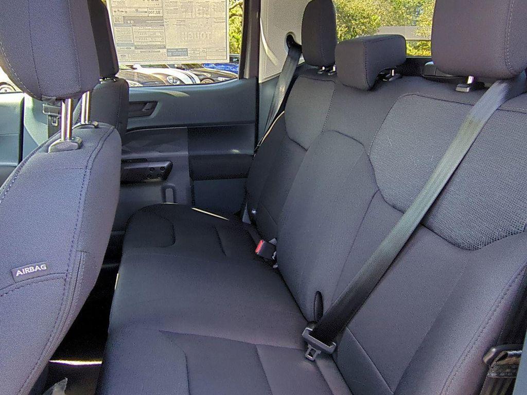 new 2025 Ford Maverick car, priced at $27,718
