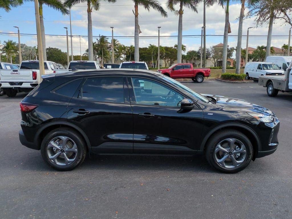 new 2026 Ford Escape car, priced at $32,384
