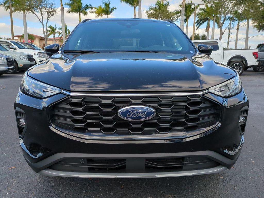 new 2026 Ford Escape car, priced at $32,384