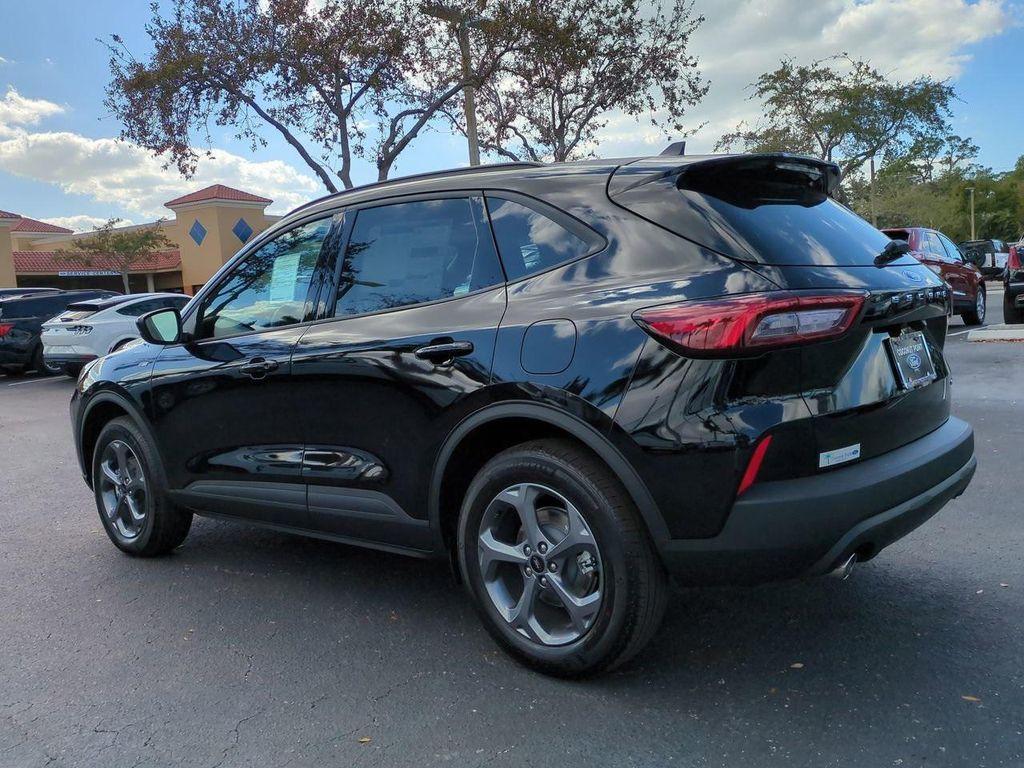 new 2026 Ford Escape car, priced at $32,384