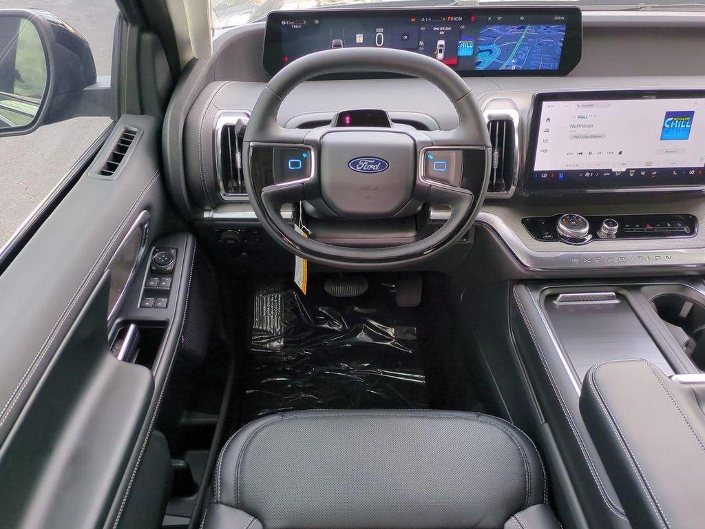 new 2025 Ford Expedition car, priced at $78,140
