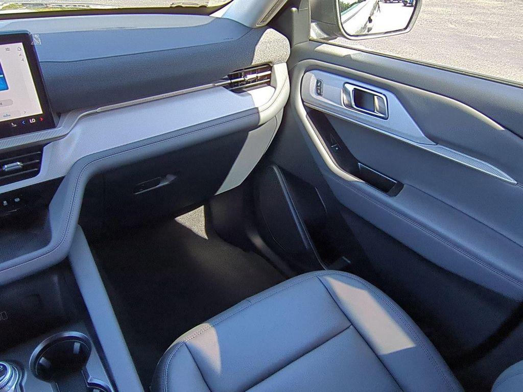 new 2026 Ford Explorer car, priced at $41,685