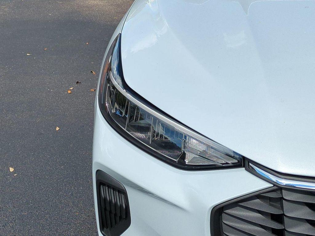 new 2026 Ford Escape car, priced at $28,496