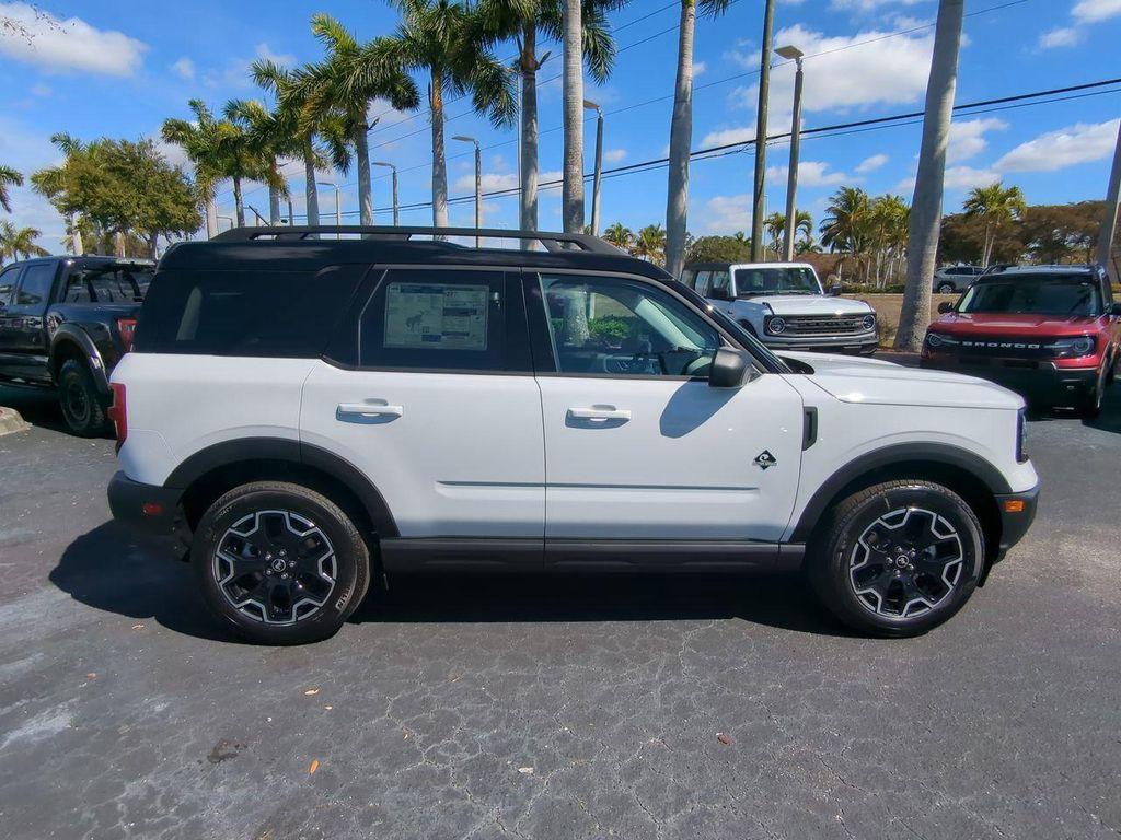 new 2025 Ford Bronco Sport car, priced at $33,426