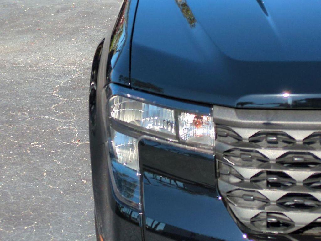 new 2025 Ford Maverick car, priced at $30,412