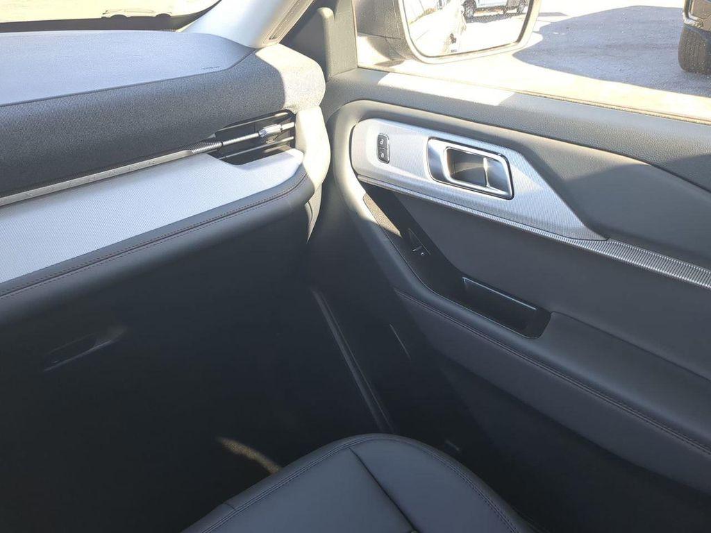 new 2026 Ford Explorer car, priced at $41,679