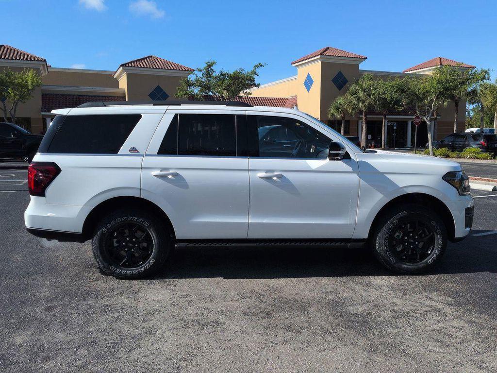 used 2023 Ford Expedition car, priced at $50,786