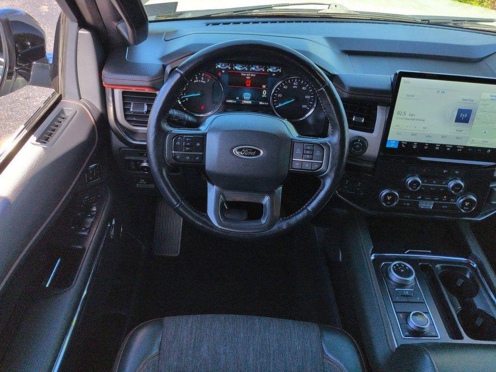 used 2023 Ford Expedition car, priced at $50,786