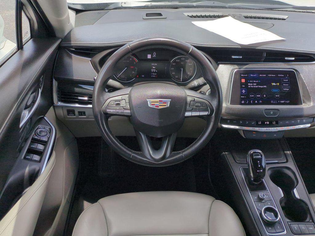 used 2023 Cadillac XT4 car, priced at $23,742