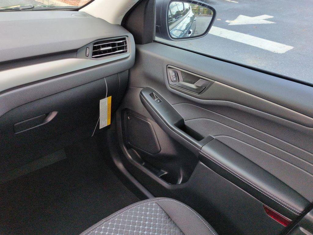 new 2026 Ford Escape car, priced at $28,978