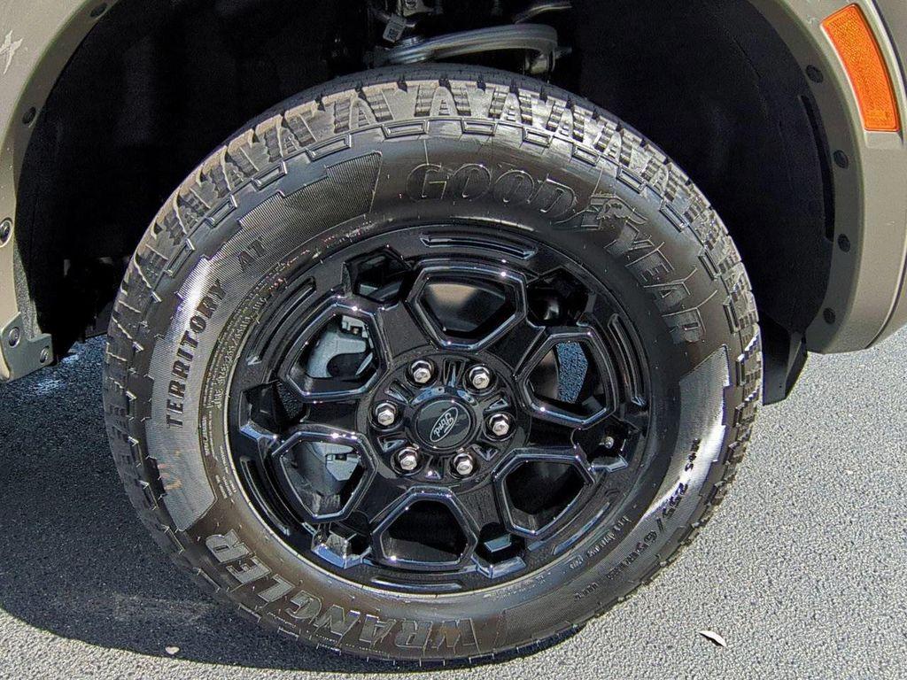 new 2025 Ford Ranger car, priced at $37,492