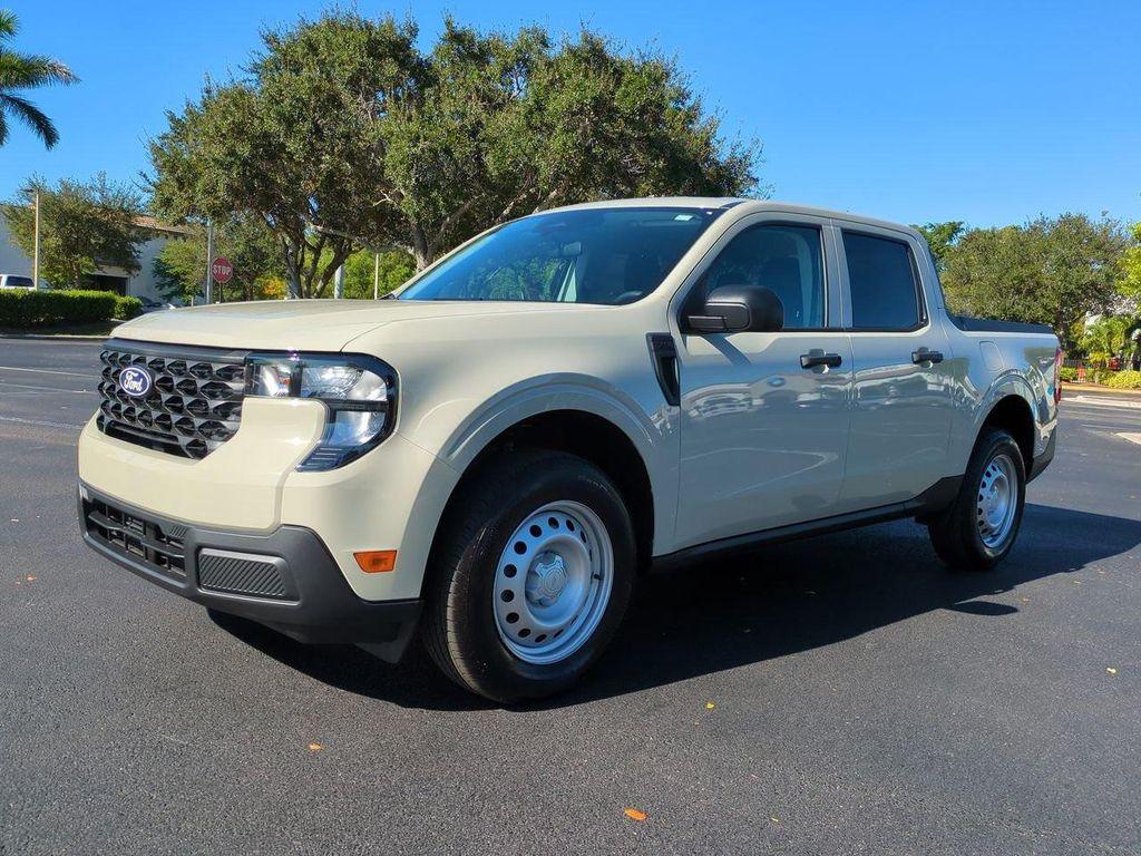 new 2025 Ford Maverick car, priced at $28,556