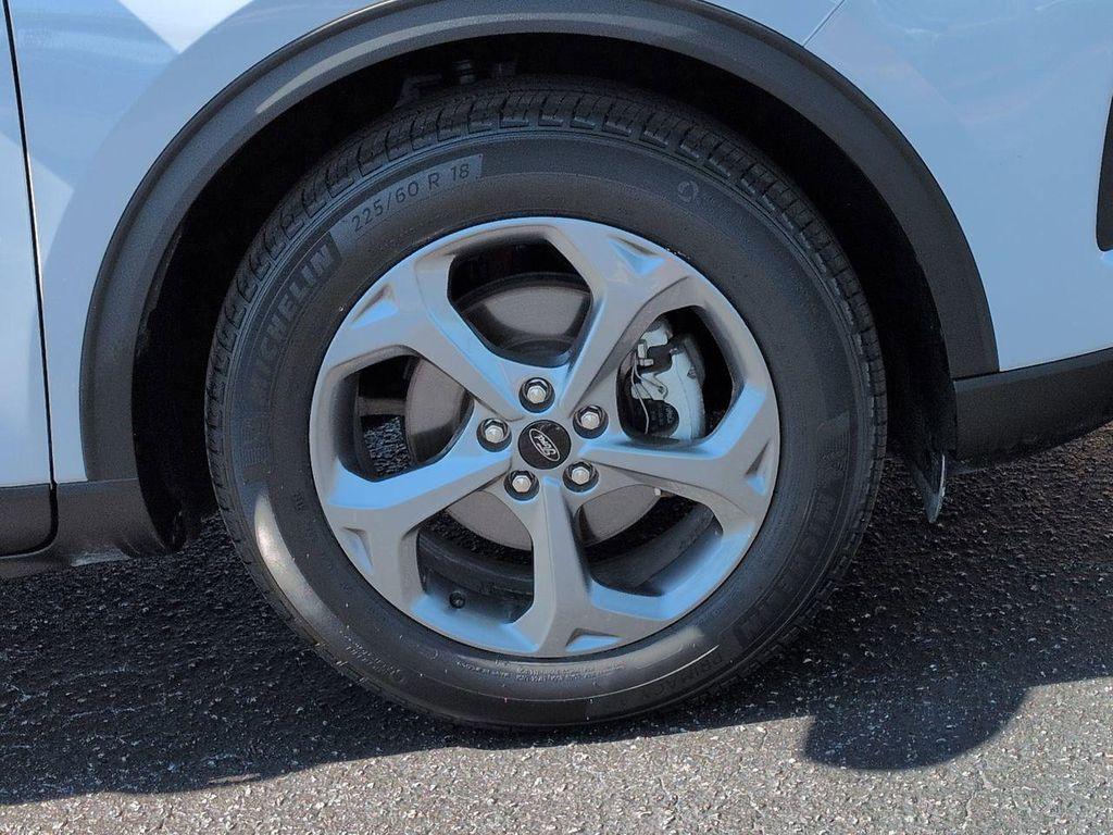 used 2025 Ford Escape car, priced at $23,687