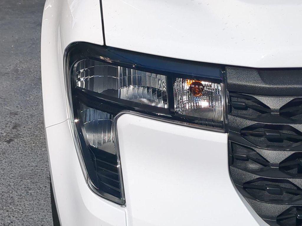 new 2025 Ford Maverick car, priced at $30,786