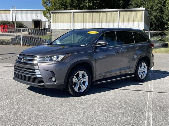 2019 Predawn Gray Mica Toyota Highlander