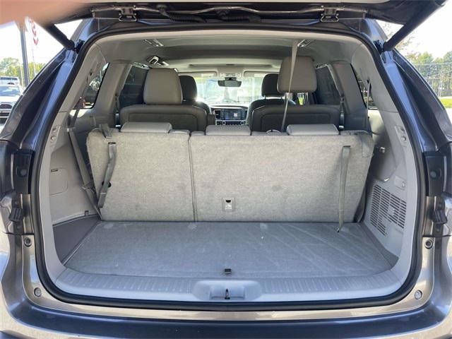 2019 Predawn Gray Mica Toyota Highlander