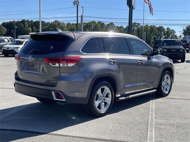 2019 Predawn Gray Mica Toyota Highlander
