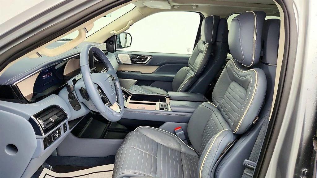 used 2022 Lincoln Navigator car, priced at $57,495