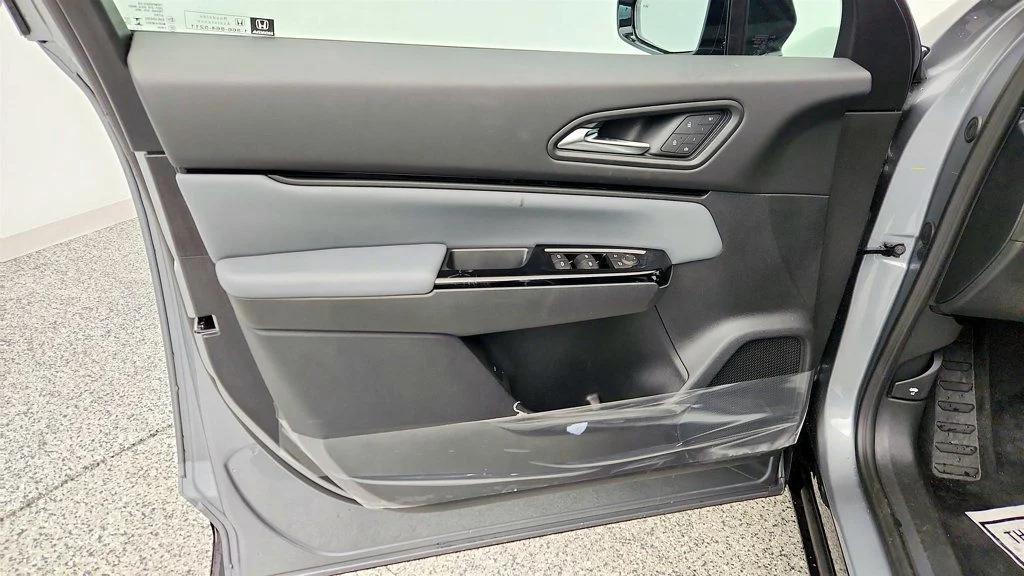 used 2025 Honda Prologue car, priced at $33,495