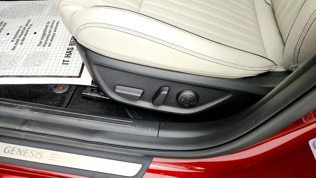 used 2025 Genesis G70 car, priced at $29,795