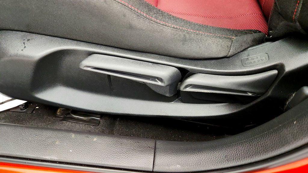 used 2022 Honda Civic Si car, priced at $17,995