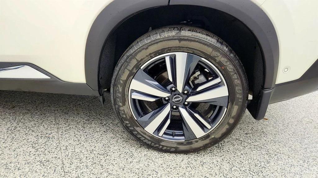 used 2023 Nissan Rogue car, priced at $27,294