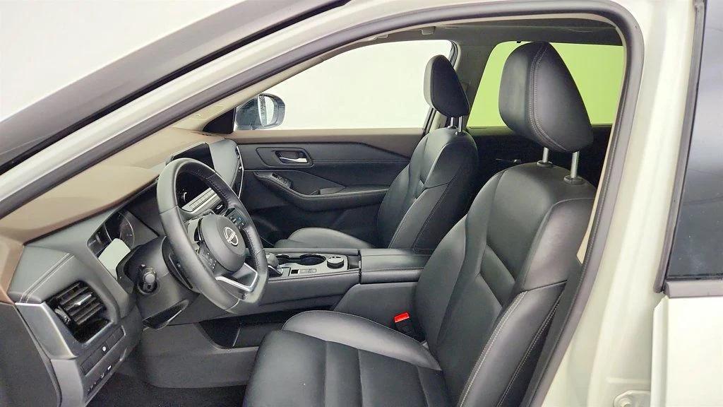used 2023 Nissan Rogue car, priced at $27,294