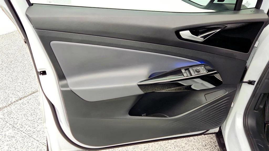 used 2022 Volkswagen ID.4 car, priced at $16,295