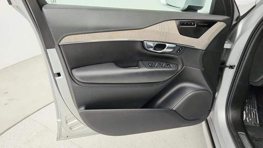used 2021 Volvo XC90 car, priced at $25,195