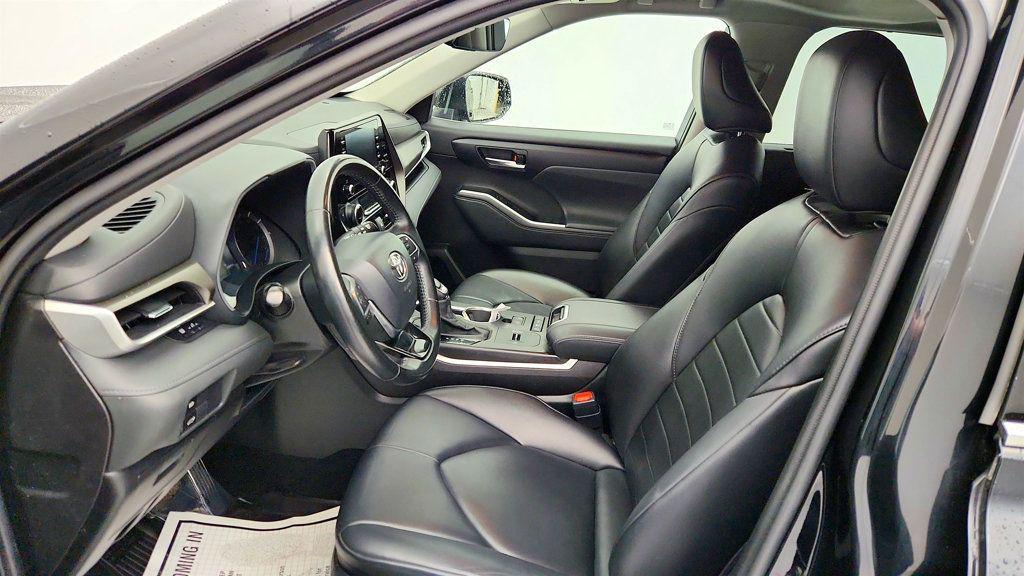 used 2021 Toyota Highlander Hybrid car, priced at $30,995