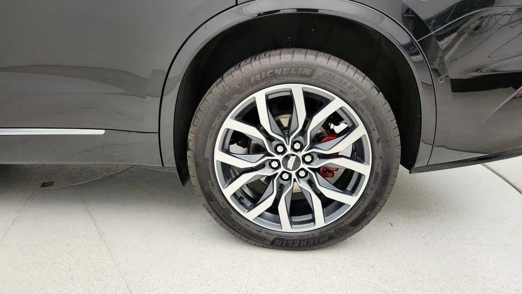 used 2024 Cadillac XT6 car, priced at $41,395